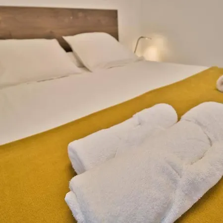 *grand T3*lumineux*vue*parking* *